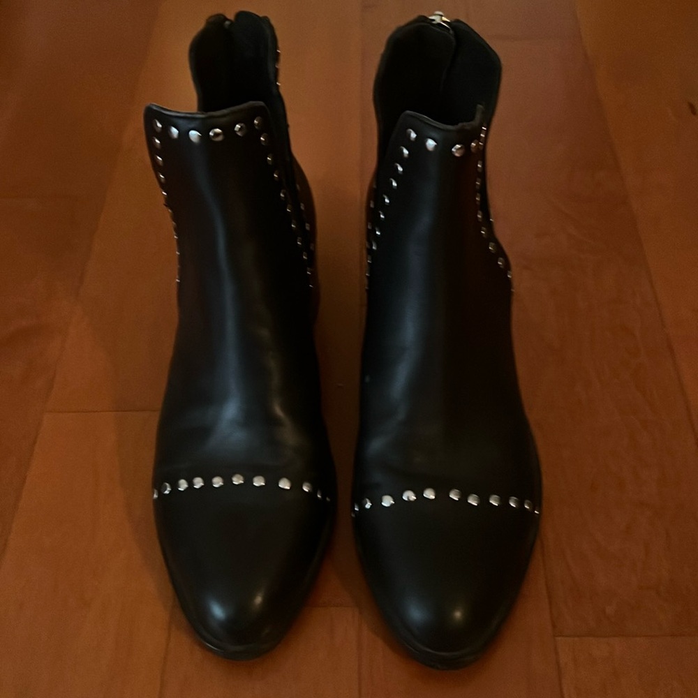 Steve Madden Conspire black leather boots size 7